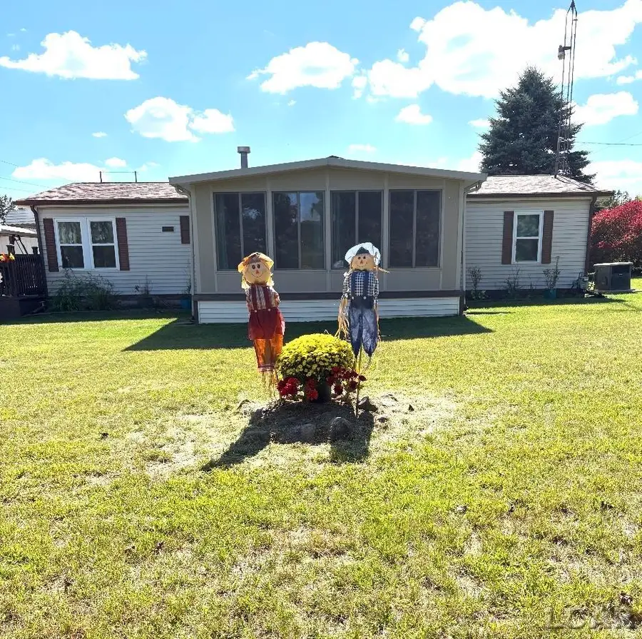 2711 E Carleton RD, Adrian, MI 49221 - Image #3