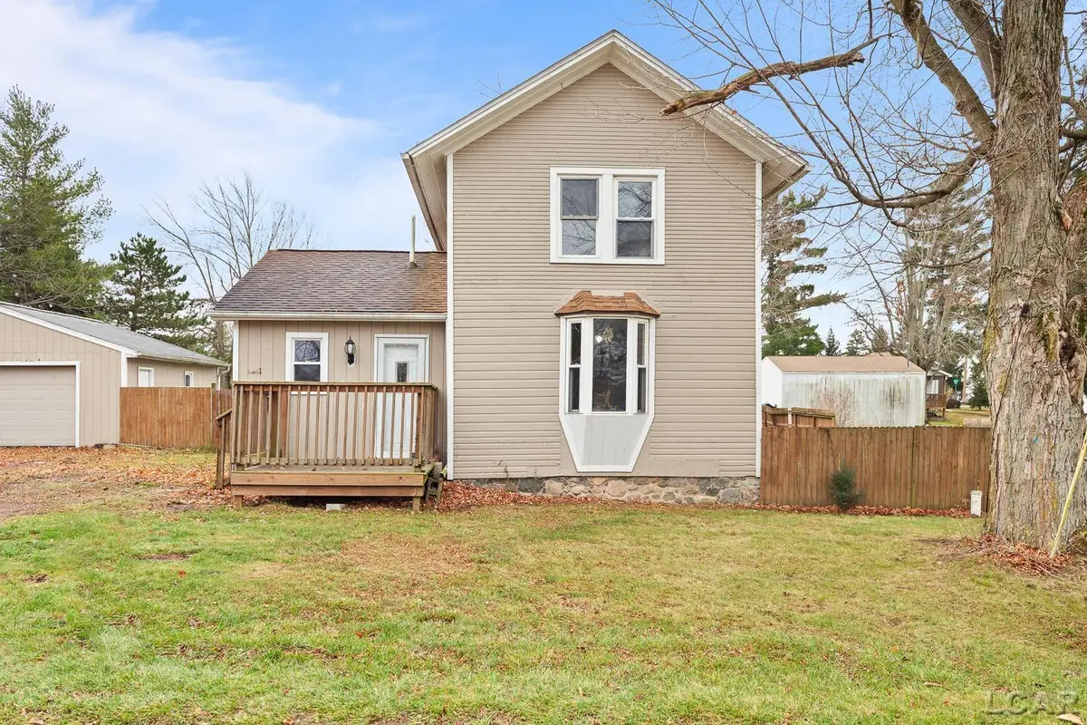 17023 Mill RD, Hudson, MI 49247 - Image #1