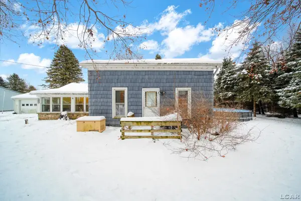 4691 & 4000 Woerner RD, ManitouBeach, MI 49253