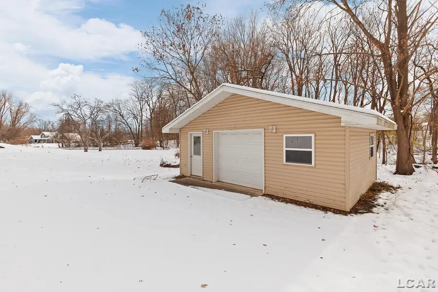 9249 TONNEBERGER DR, Tecumseh, MI 49286 - Image #3