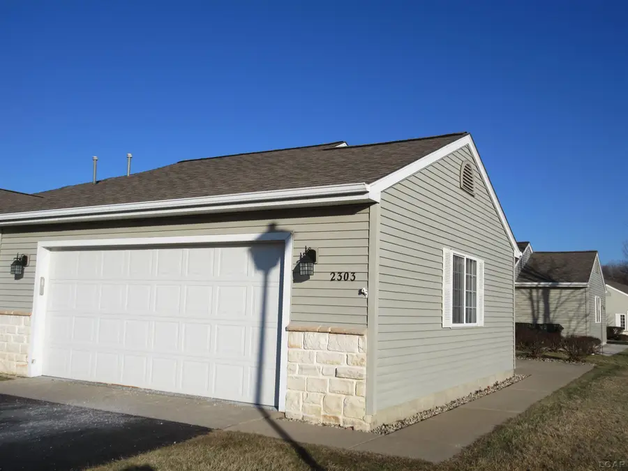 2303 LAKEWOOD DR, Adrian, MI 49221 - Image #3