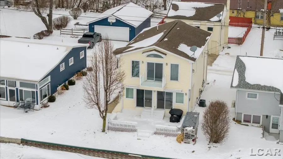 9920 W Ferndale DR, Manitou Beach, MI 49253 - #3