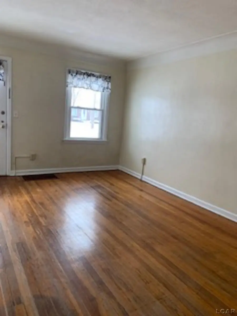 551 & 553 Northwestern DR, Adrian, MI 49221 - Image #3