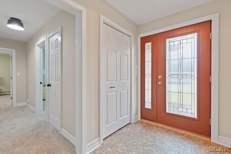 117 Park ST, Tecumseh, MI 49286 - #2