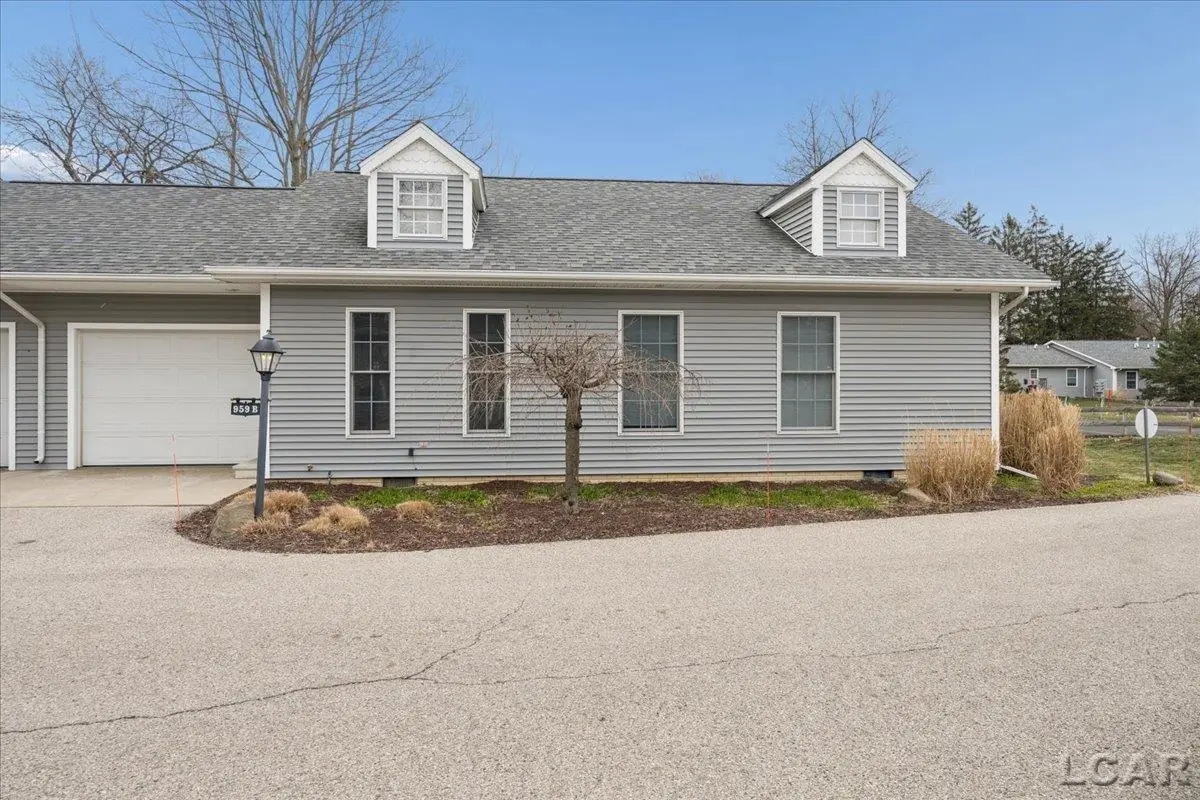 959 W Maumee ST, Adrian, MI 49221 - #1