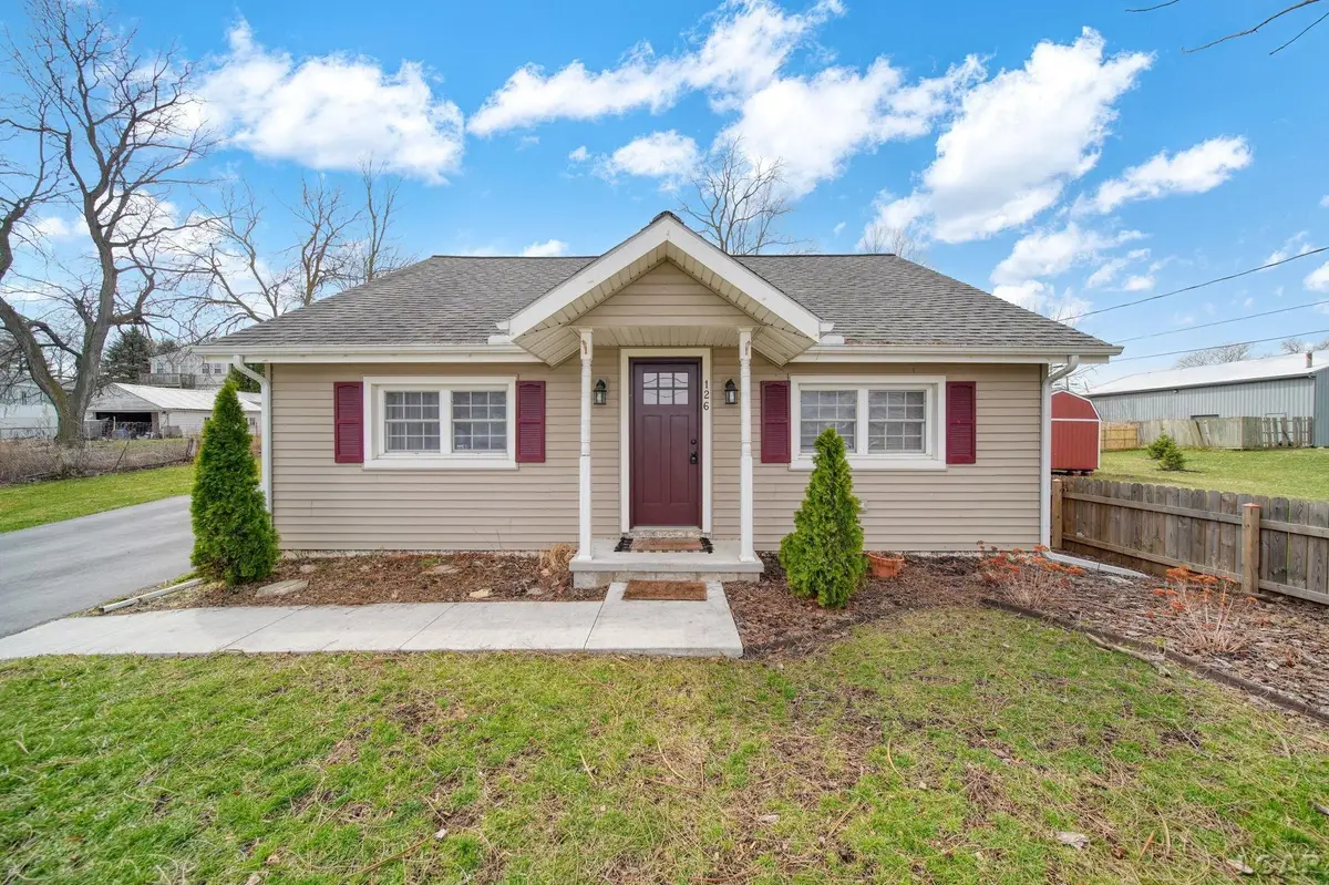 126 E Albert ST, Adrian, MI 49221 - #1