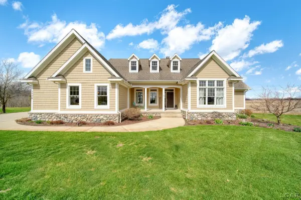 3950 Taylor LN, Saline, MI 48176