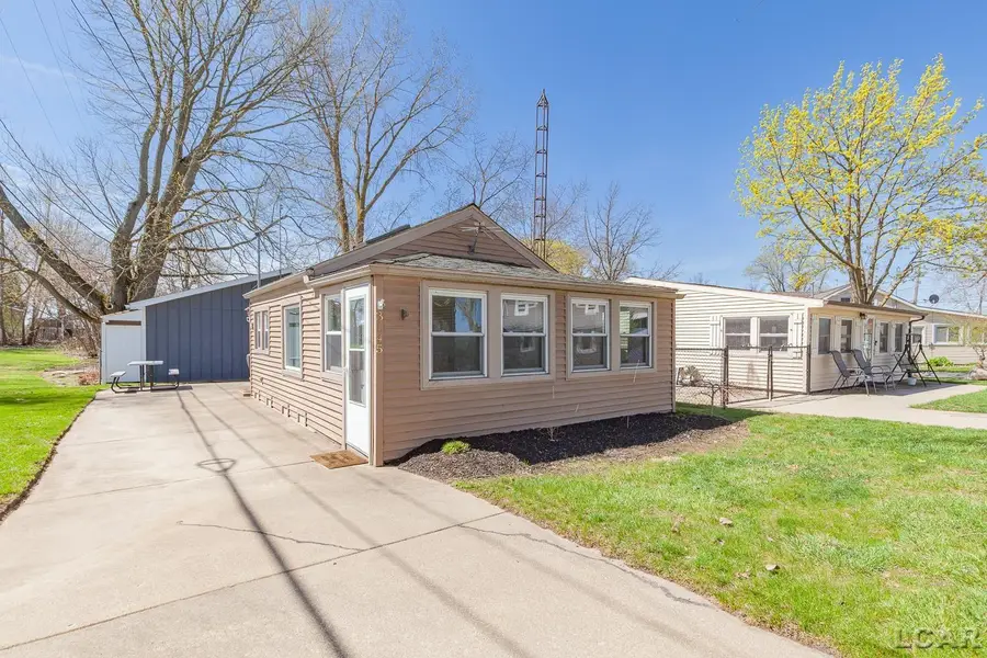 3145 Round Lake HWY, Manitou Beach, MI 49253 - #3