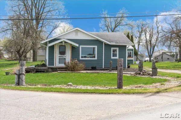 3193 Round Lake HWY, ManitouBeach, MI 49253