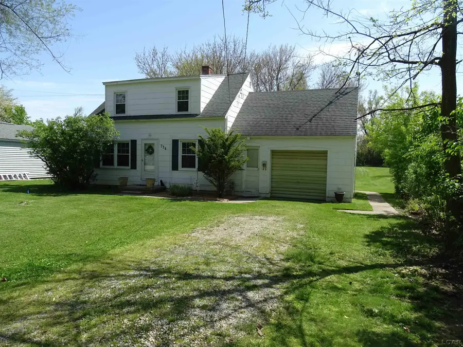 734 S Union ST, Tecumseh, MI 49286 - #3
