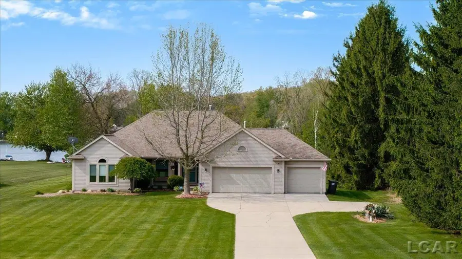 14585 Red Bird CT, Brooklyn, MI 49230 - #2