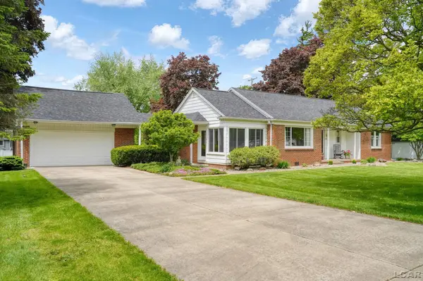425 W Oregon Rd ST, Adrian, MI 49221