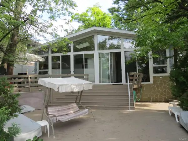 6000 Rays DR, Onsted, MI 49265