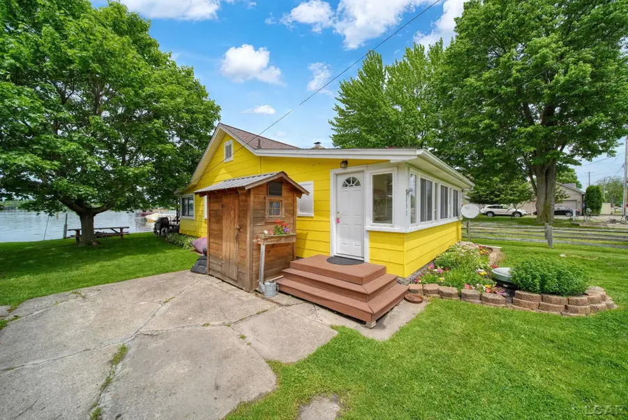 392 Egan HWY, Brooklyn, MI 49230 - #3