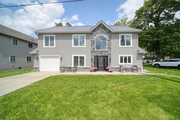 2892 Round Lake HWY, ManitouBeach, MI 49253
