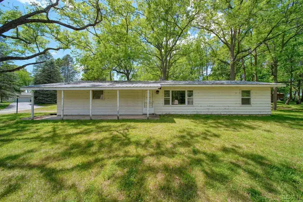 3940 Round Lake HWY, ManitouBeach, MI 49253