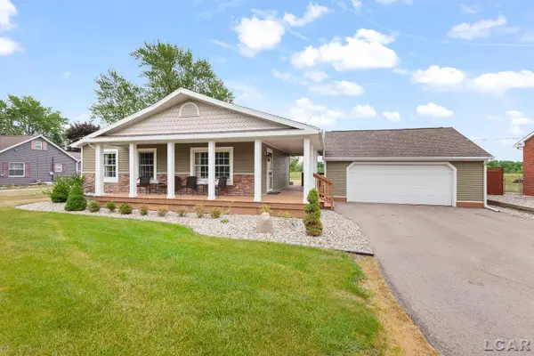 2831 Carson HWY, Adrian, MI 49221