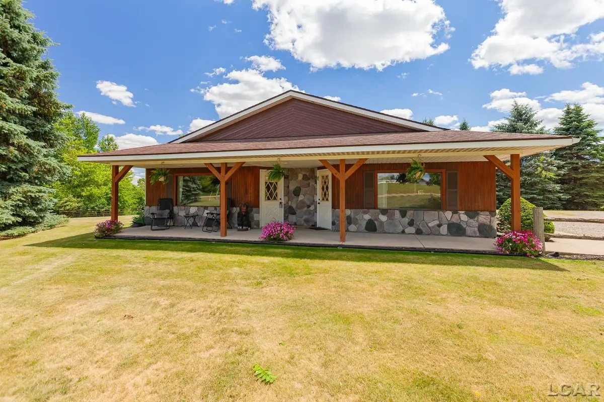 9845 W M-50 HWY, Onsted, MI 49265 - #1
