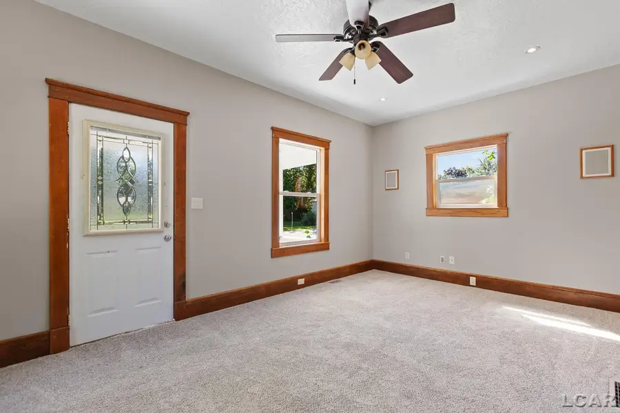 120 Sherman ST, Brooklyn, MI 49286 - #2