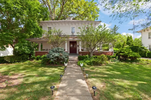 418 W Adrian ST, Blissfield, MI 49228