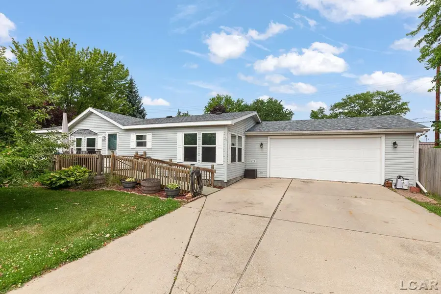 3207 Erie Shore DR, Monroe, MI 48162 - #2