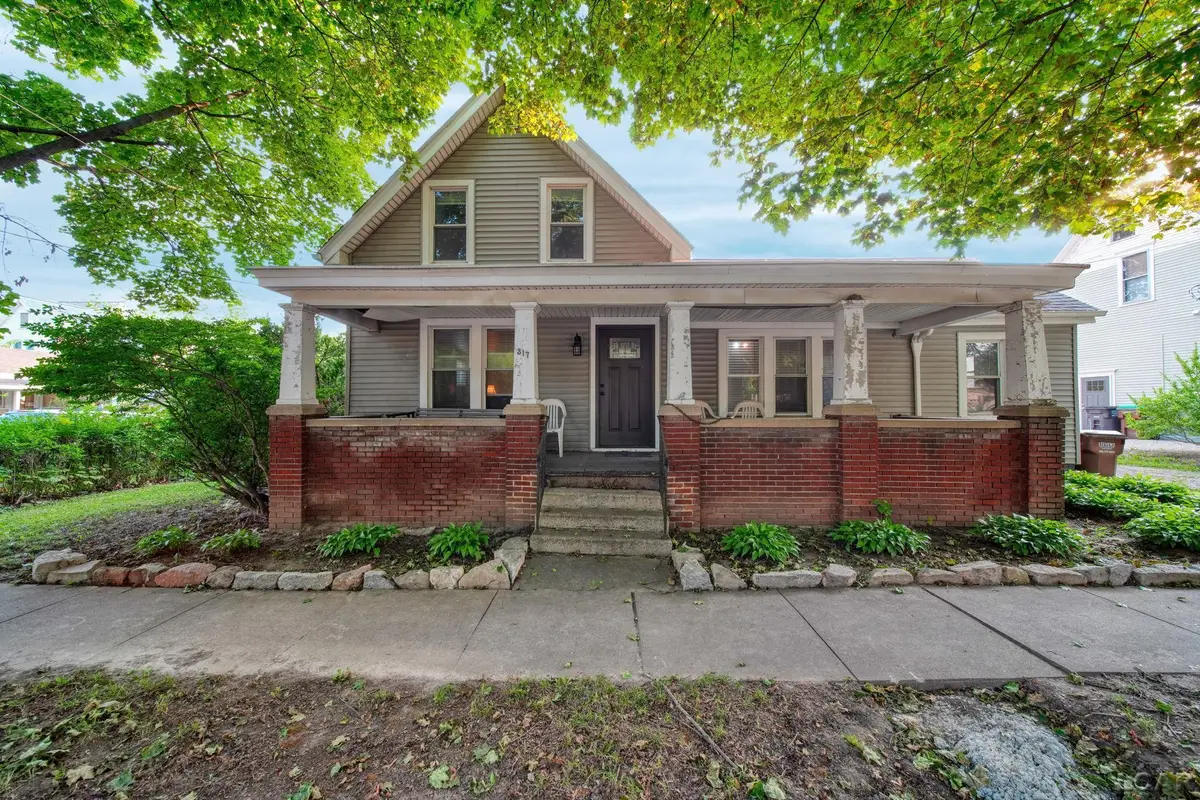 317 E Maple AVE, Adrian, MI 49221 - #1