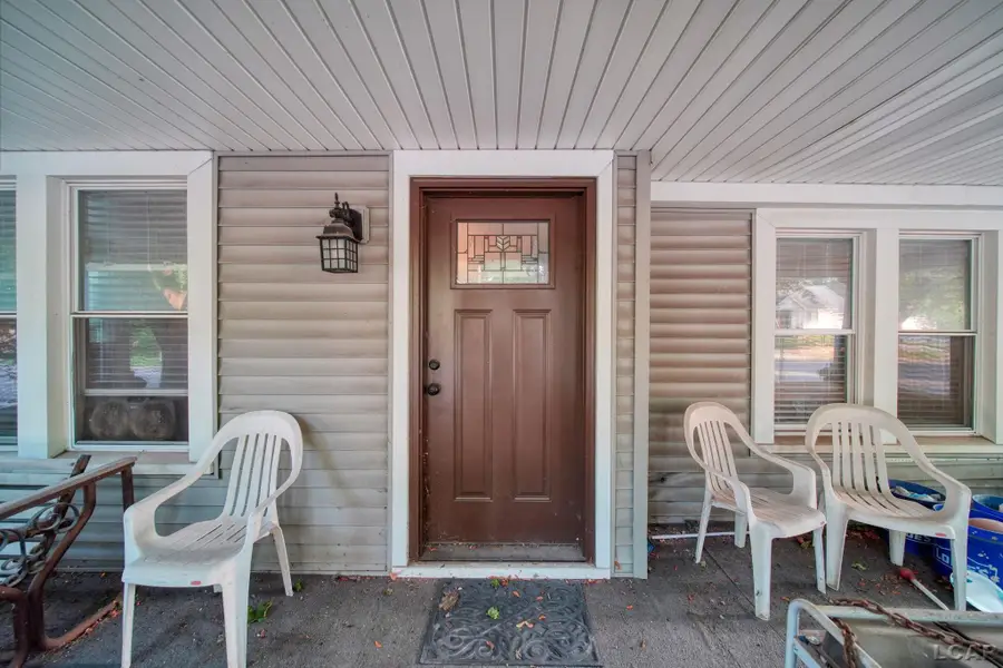317 E Maple AVE, Adrian, MI 49221 - #2