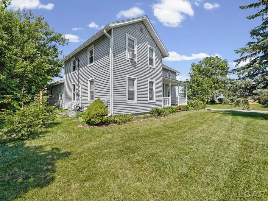 6324 E Ridgeville RD, Blissfield, MI 49228 - #2