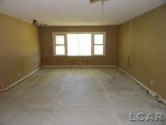 3251 Maplewood AVE, Lambertville, MI 48144 - #2