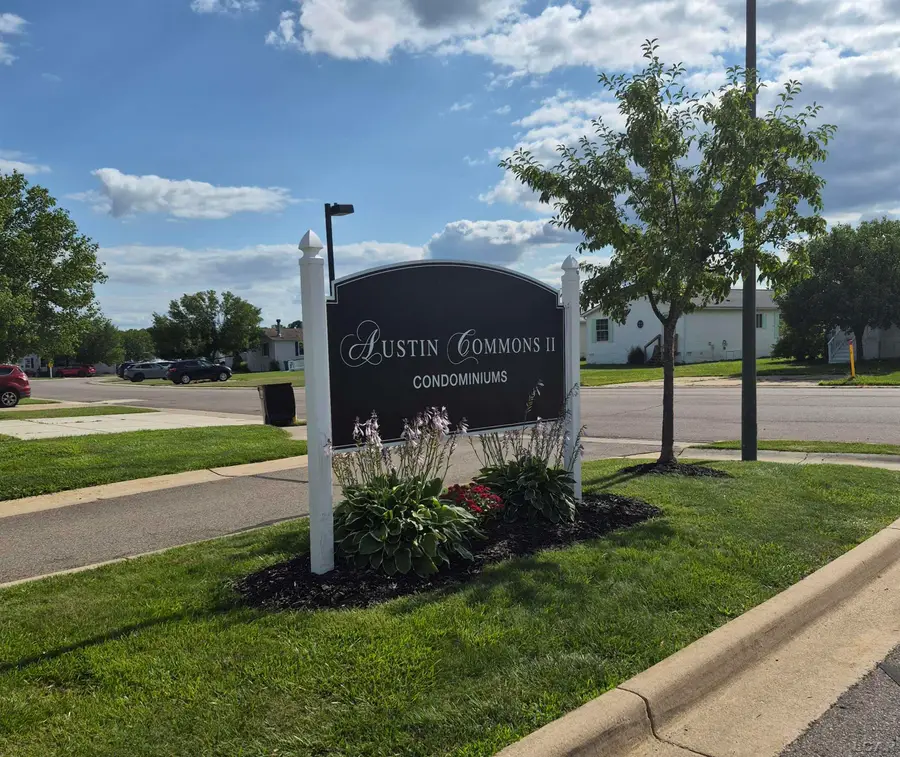 1303 Riversedge Dr DR, Saline, MI 48176 - #2