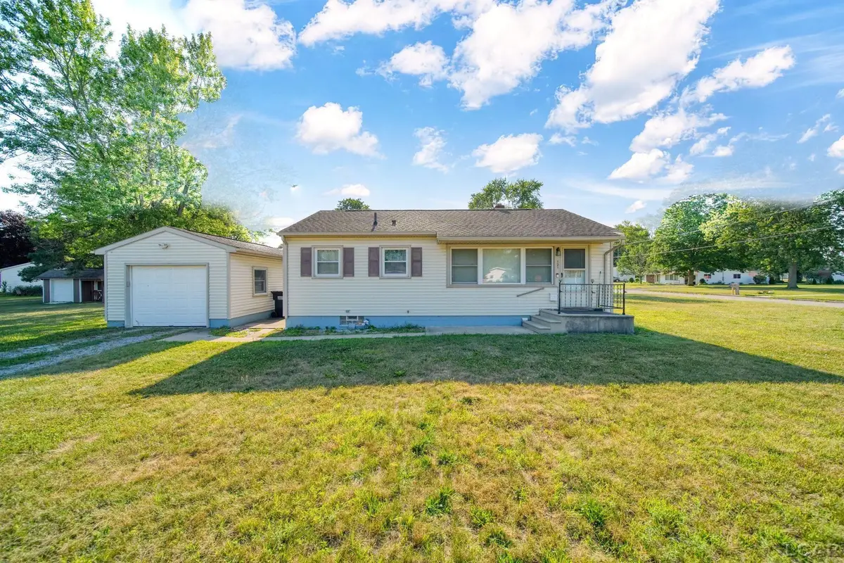 121 Lincoln ST, Morenci, MI 49256 - #1