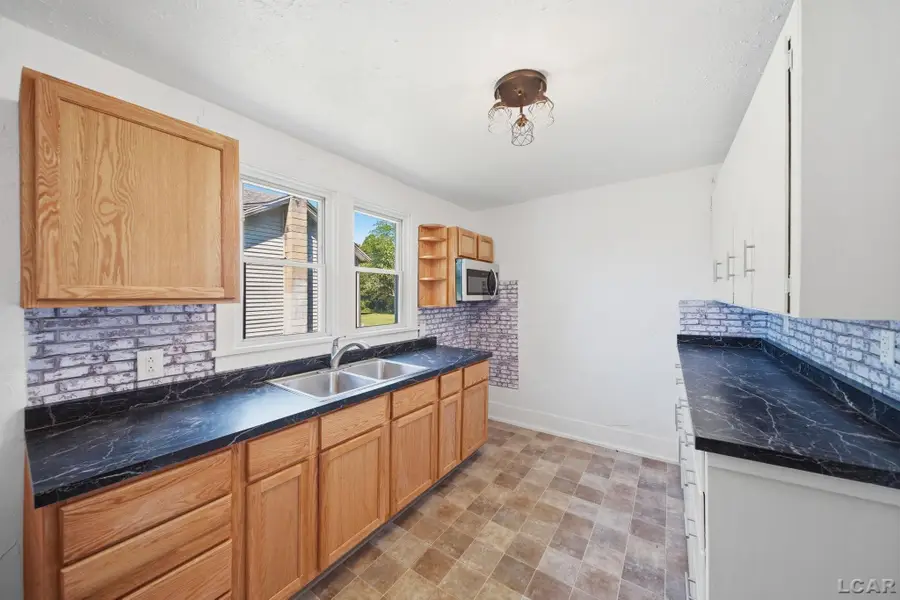 233 W Congress, Morenci, MI 49256 - #3