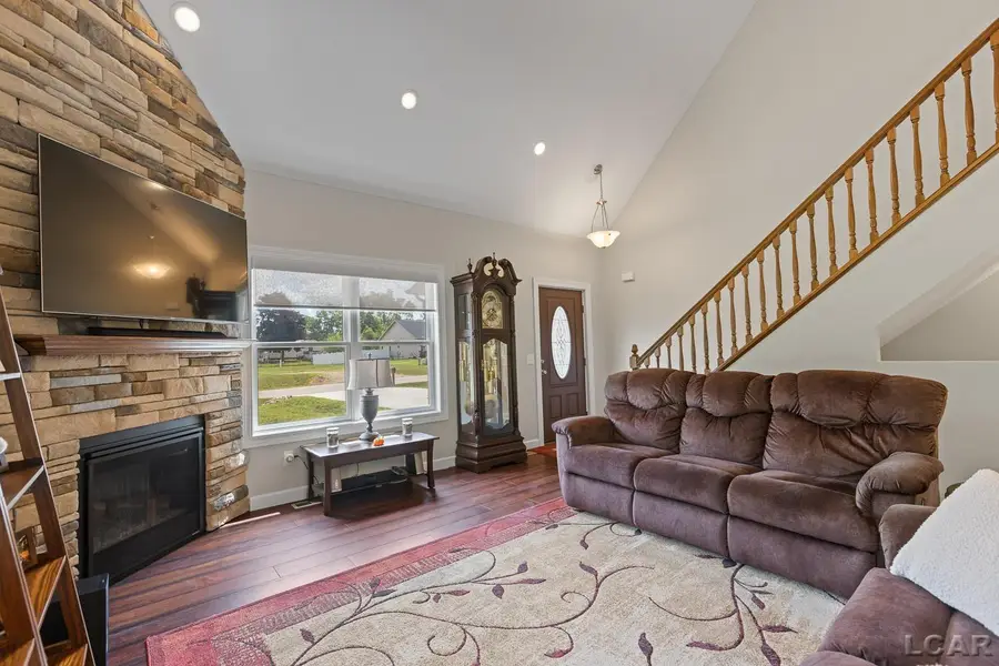 3326 Pender CT, Adrian, MI 49221 - #2