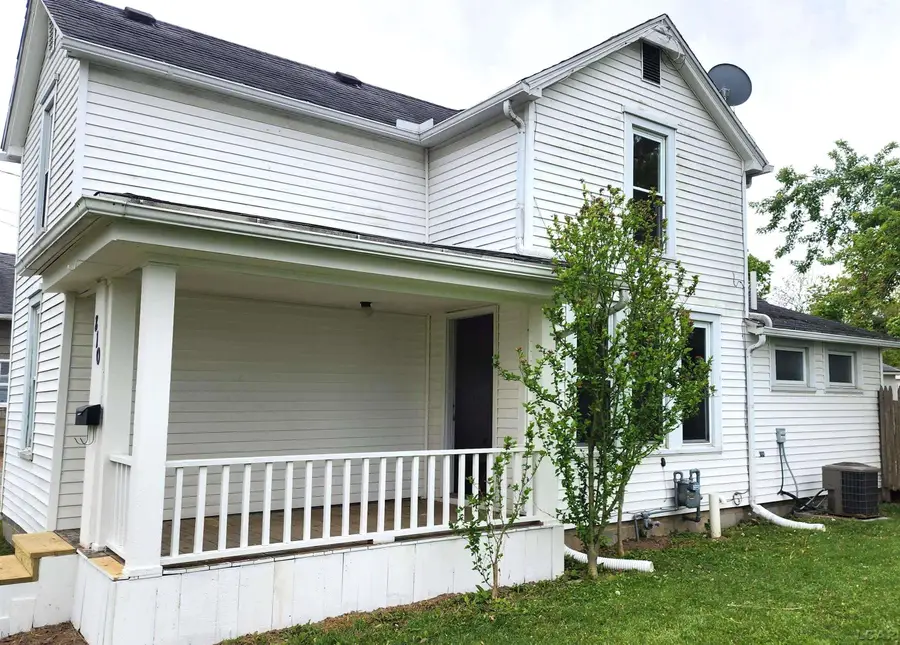 810 Division ST, Adrian, MI 49221 - #3