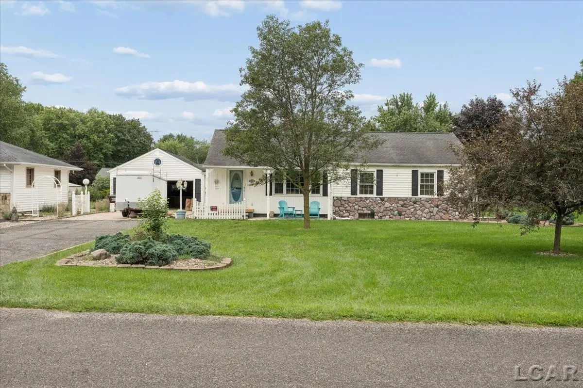 2334 Sunset LN, Adrian, MI 49221 - #1