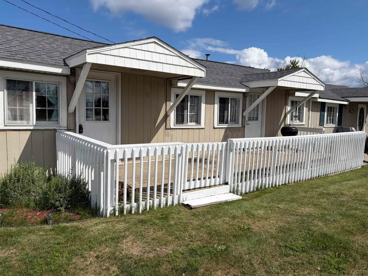 6344 W Houghton Lake DR, Houghton Lake, MI 48629 - #1