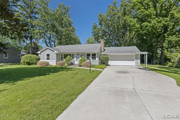 1330 W Westwood DR, Adrian, MI 49221