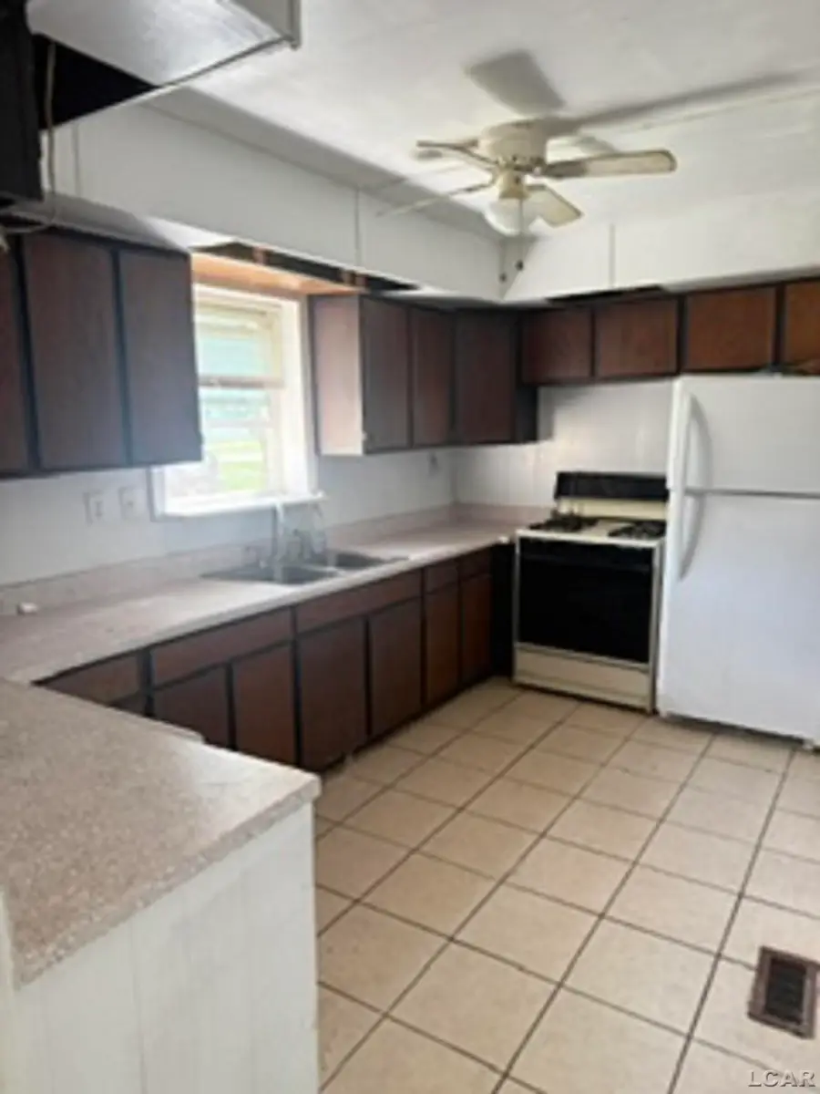 2764 Drexel BLVD, Adrian, MI 49221 - #2