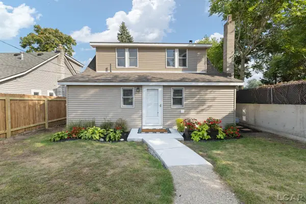 1261 Grove Point DR, WhiteLake, MI 48386