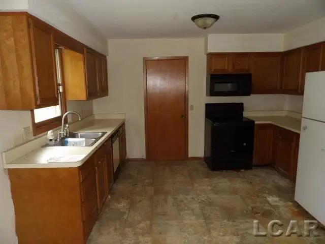 7395 Danforth RD, Temperance, MI 48182 - #2
