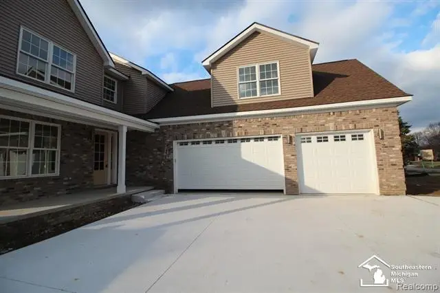 8082 Hunters Ridge DR, Newport, MI 48166 - Image #2