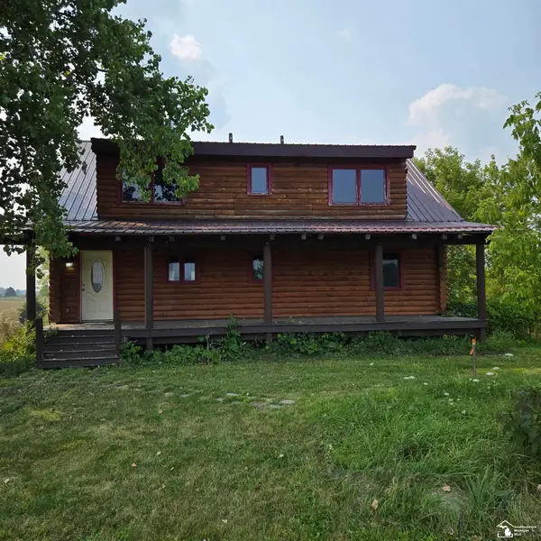 8761 Wildcat RD, Jeddo, MI 48032