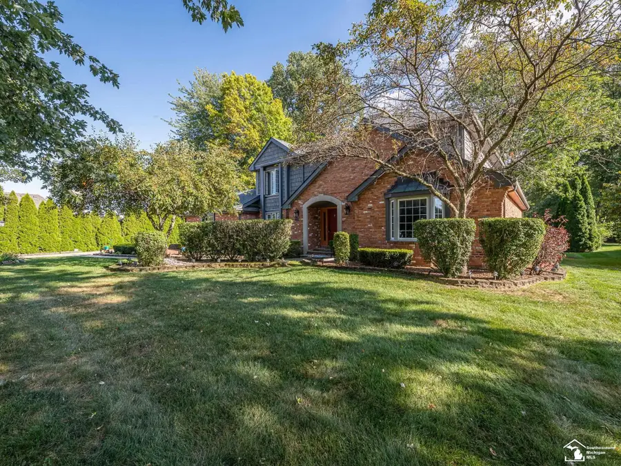 3155 Chanson Valley RD, Lambertville, MI 48144 - Image #3