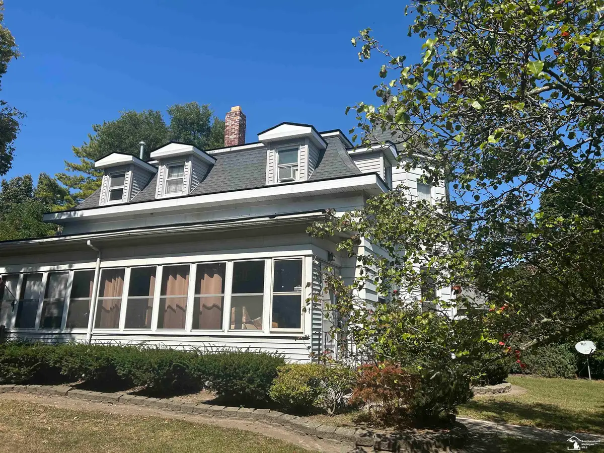 528 Smith ST, Monroe, MI 48161 - Image #1