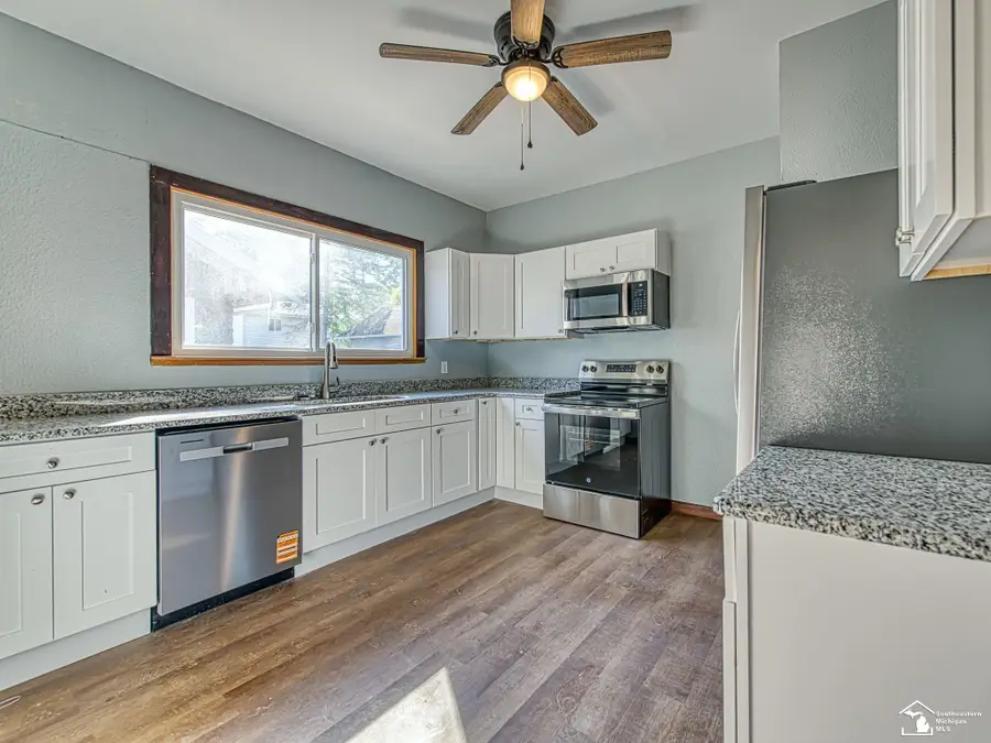 1103 W Temperance RD, Temperance, MI 48182 - Image #3