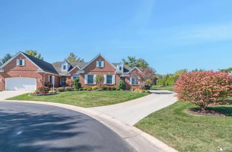 3216 Ravine Hollow CT, Lambertville, MI 48144 - Image #2