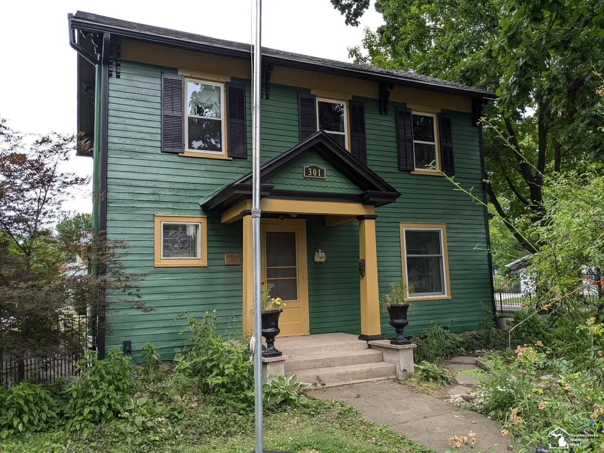 301 W Shawnee ST, Tecumseh, MI 49286 - Image #1