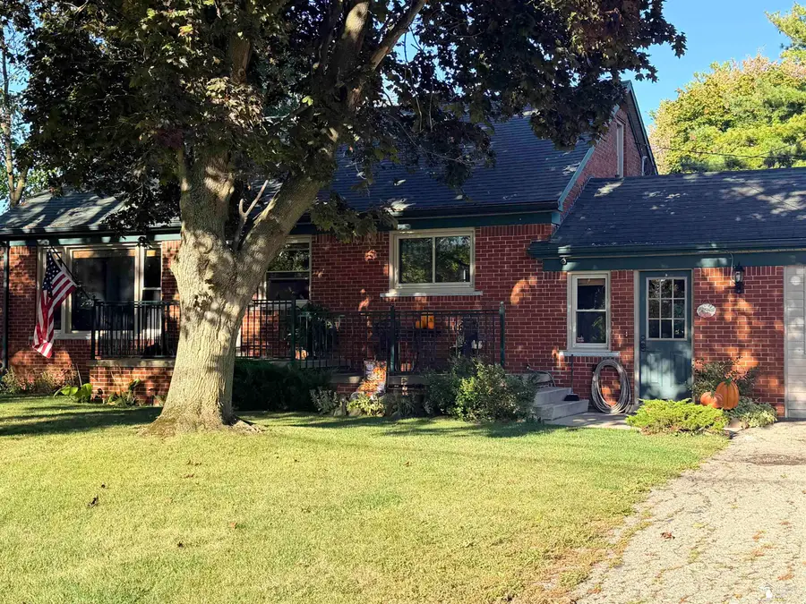 5022 N Stoney Creek RD, Monroe, MI 48162 - Image #2