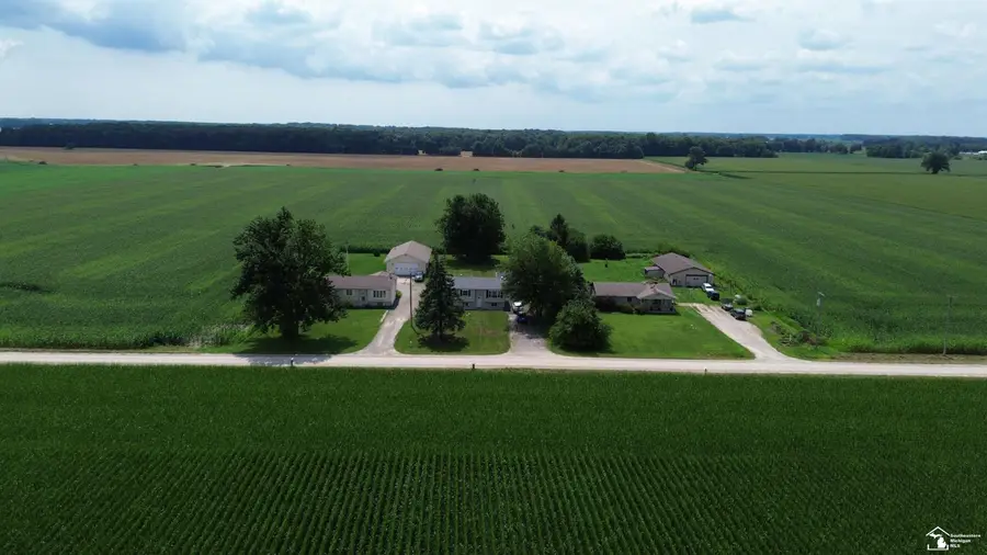 5571 Zink RD, Maybee, MI 48159 - #2