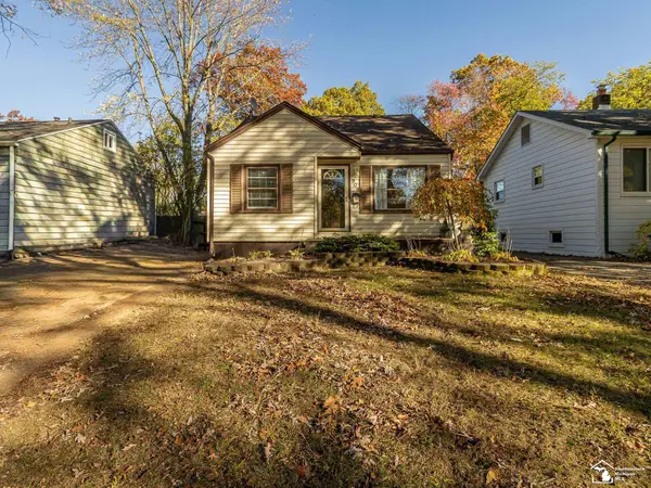 908 N Maple AVE, RoyalOak, MI 48067